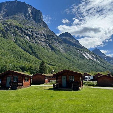 Trollstigen Camping And Gjestegard Åndalsnes Exteriér fotografie