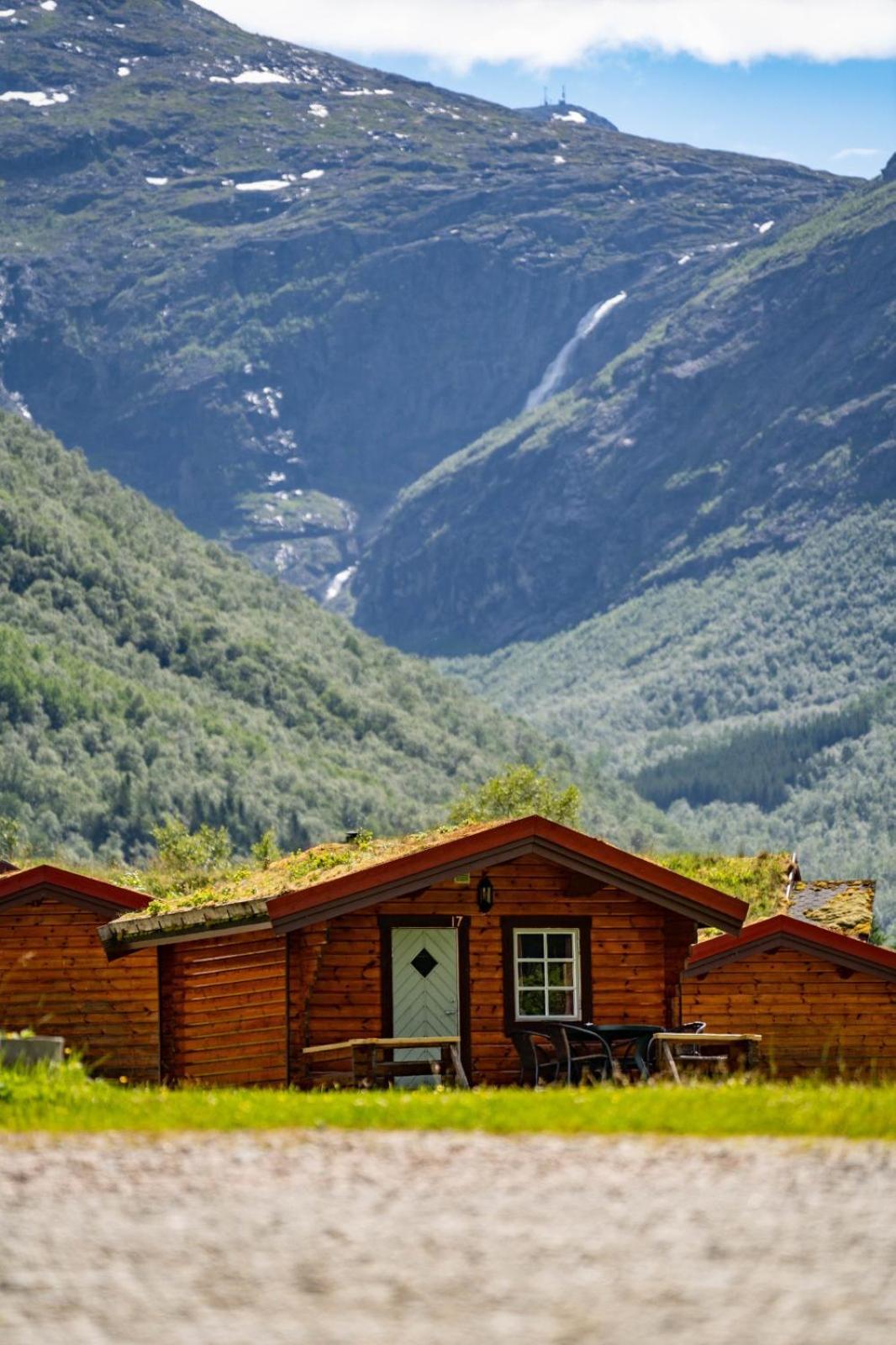 Trollstigen Camping And Gjestegard Åndalsnes Exteriér fotografie